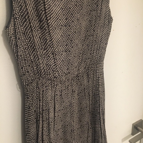 Light and dark gray polka dot formal dress - Picture 5 of 6